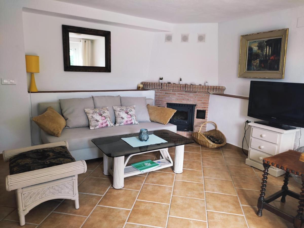 One Life Malaga Retreat Hotel Periana Bagian luar foto